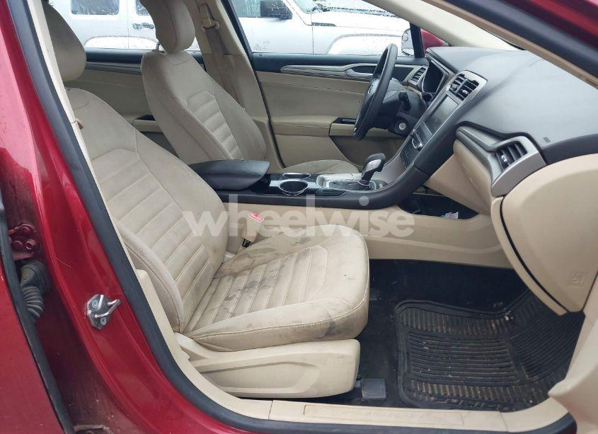 Photo 5 of 2013 Ford Fusion SE (VIN 3FA6P0H73DR241537)