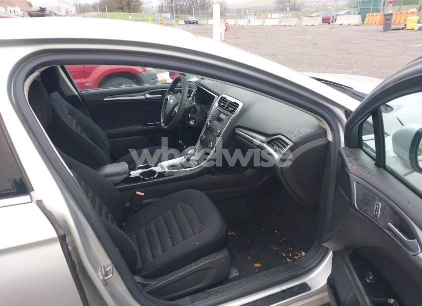 Photo 5 of 2013 Ford Fusion SE (VIN 3FA6P0H73DR305284)