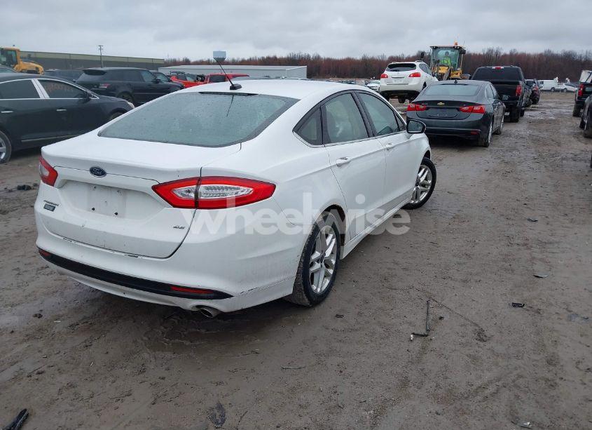 Photo 4 of 2013 Ford Fusion SE (VIN 3FA6P0H73DR312140)