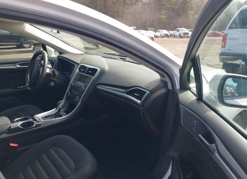 Photo 5 of 2013 Ford Fusion SE (VIN 3FA6P0H73DR317886)