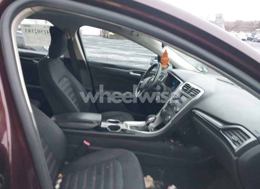 Photo 5 of 2013 Ford Fusion SE (VIN 3FA6P0H73DR336552)