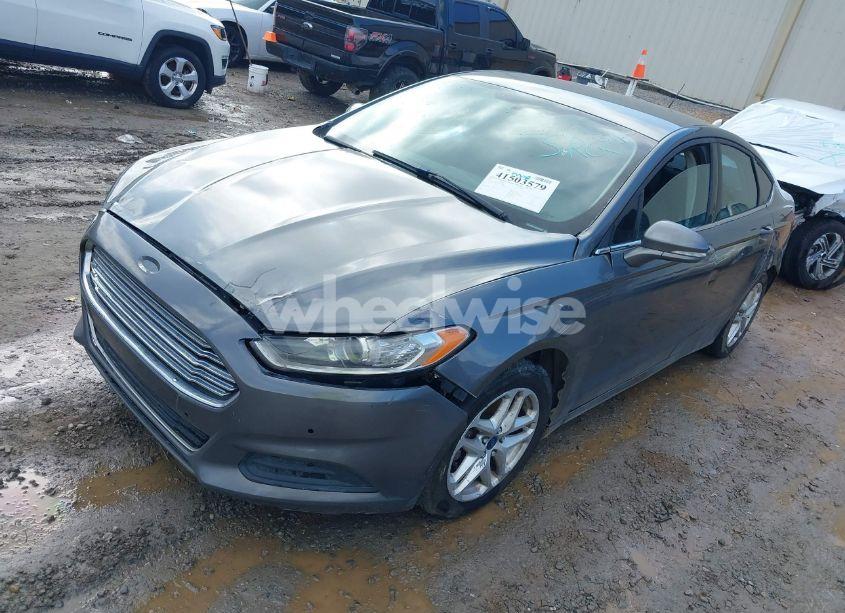 Photo 2 of 2013 Ford Fusion SE (VIN 3FA6P0H73DR365095)