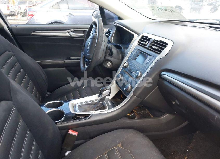 Photo 5 of 2013 Ford Fusion SE (VIN 3FA6P0H73DR365095)