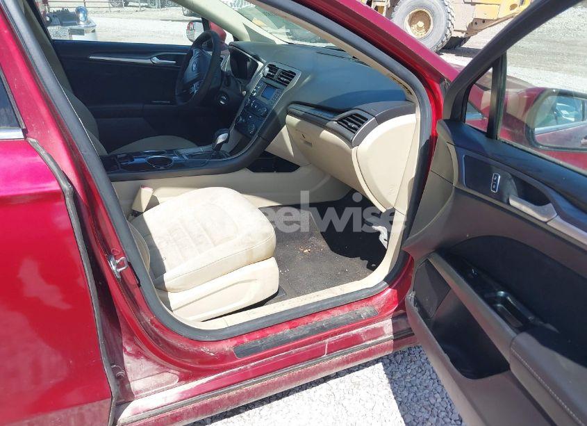 Photo 5 of 2013 Ford Fusion SE (VIN 3FA6P0H73DR369132)