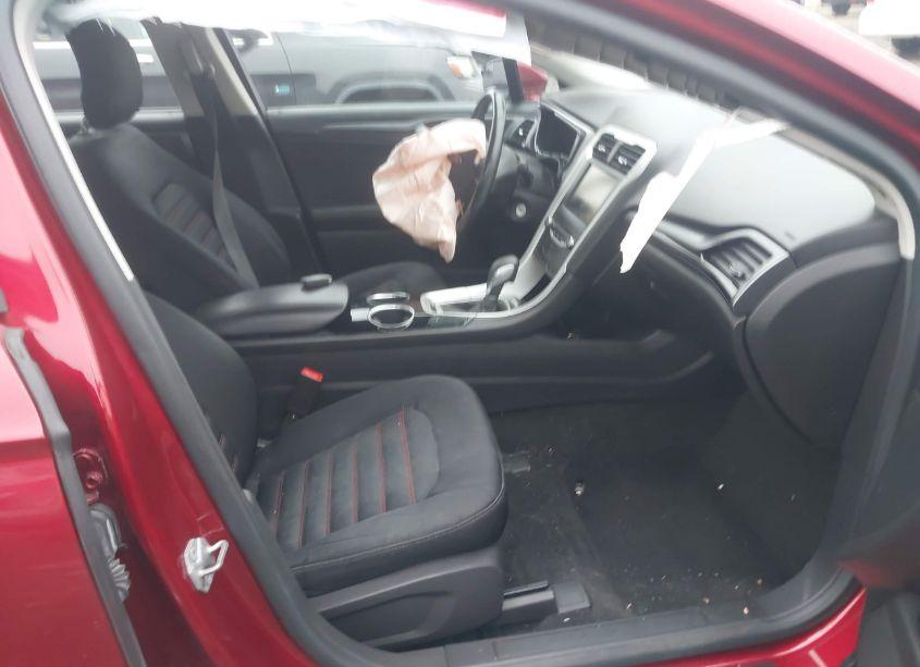 Photo 5 of 2014 Ford Fusion SE (VIN 3FA6P0H73ER101764)