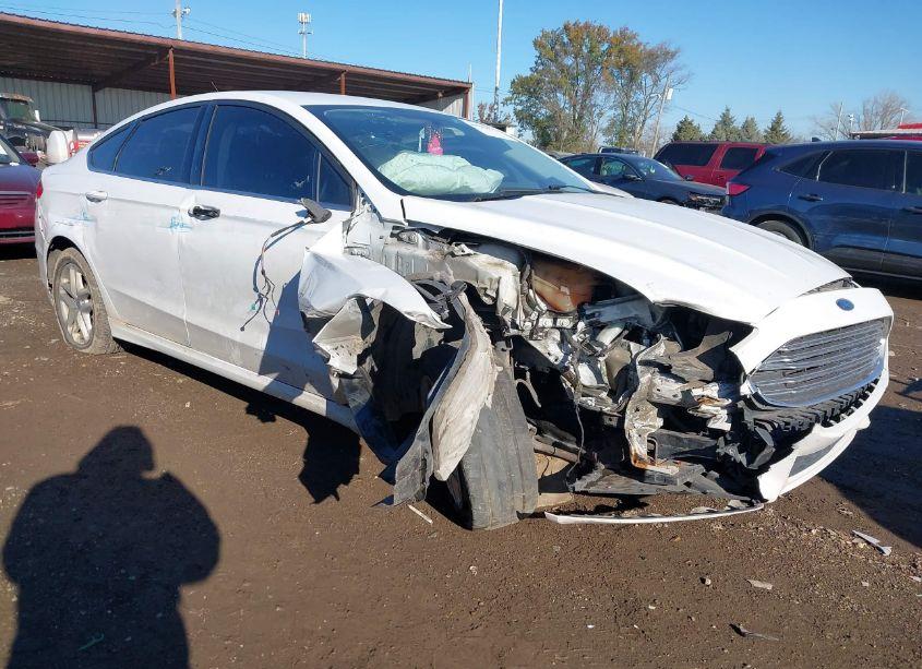 2014 Ford Fusion SE (VIN 3FA6P0H73ER105071) main photo