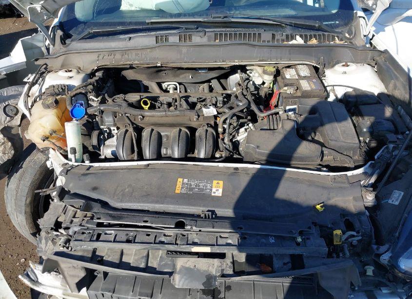 Photo 10 of 2014 Ford Fusion SE (VIN 3FA6P0H73ER105071)