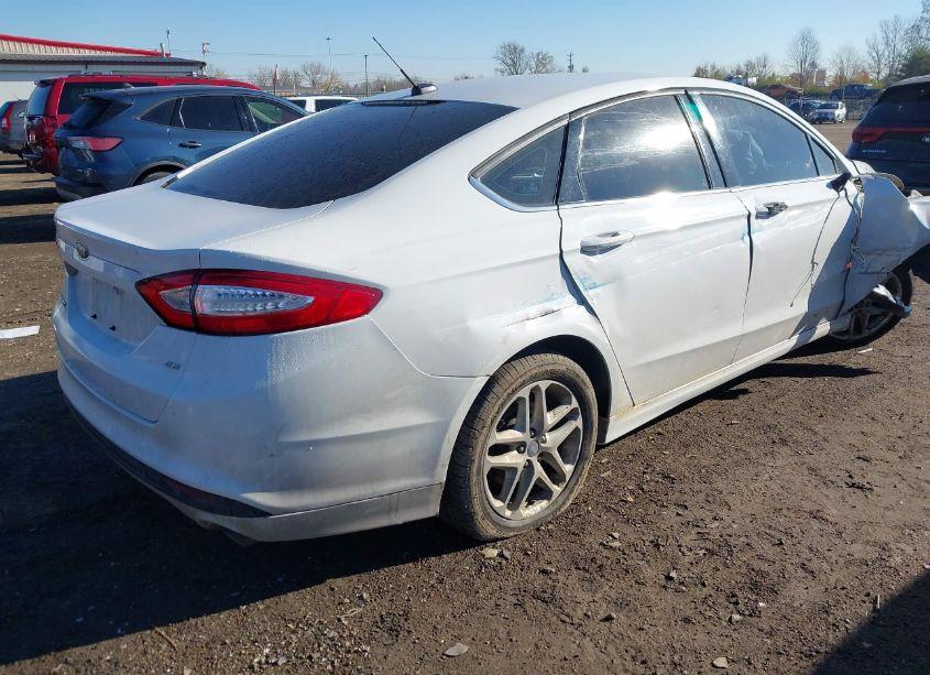 Photo 4 of 2014 Ford Fusion SE (VIN 3FA6P0H73ER105071)
