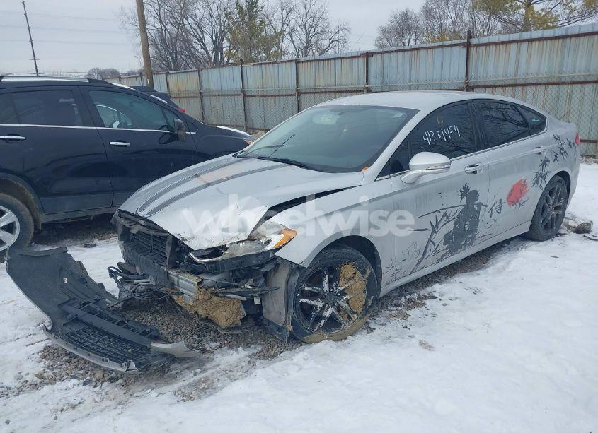 Photo 2 of 2014 Ford Fusion SE (VIN 3FA6P0H73ER118774)