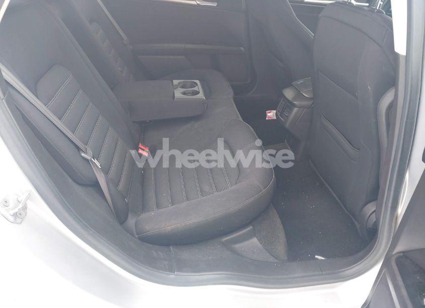 Photo 8 of 2014 Ford Fusion SE (VIN 3FA6P0H73ER118774)