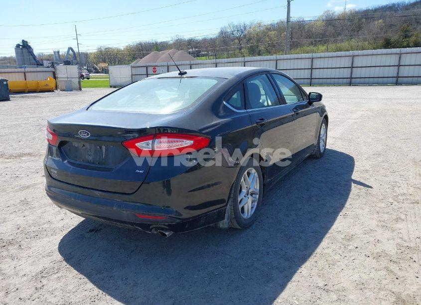 Photo 4 of 2014 Ford Fusion SE (VIN 3FA6P0H73ER129175)