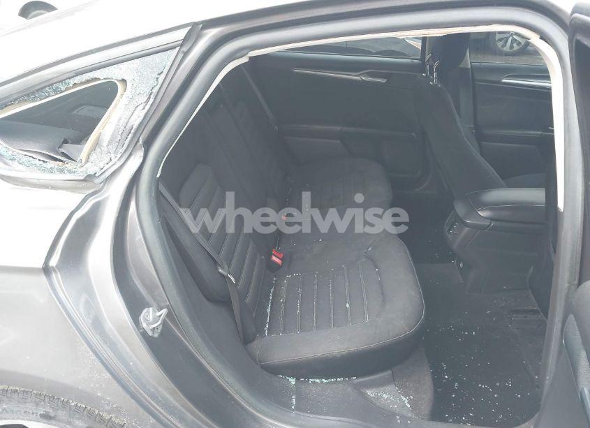 Photo 8 of 2014 Ford Fusion SE (VIN 3FA6P0H73ER140502)