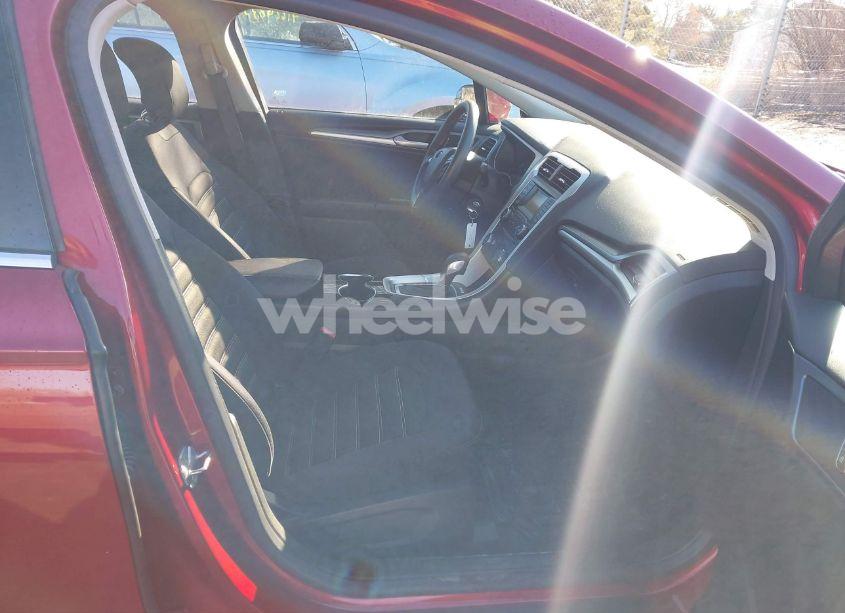 Photo 5 of 2014 Ford Fusion SE (VIN 3FA6P0H73ER218891)