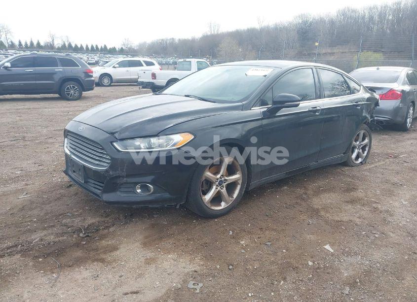 Photo 2 of 2014 Ford Fusion SE (VIN 3FA6P0H73ER291078)