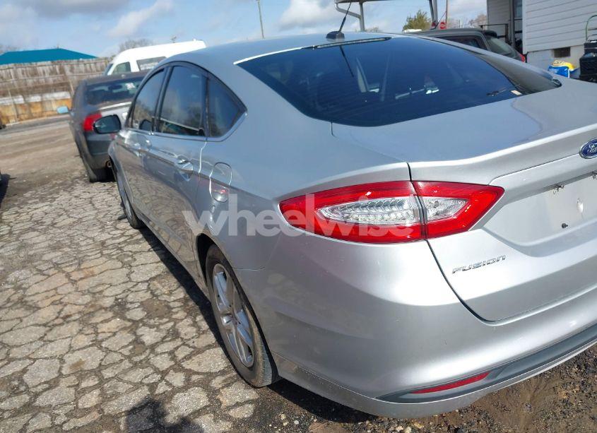 Photo 3 of 2014 Ford Fusion SE (VIN 3FA6P0H73ER318263)