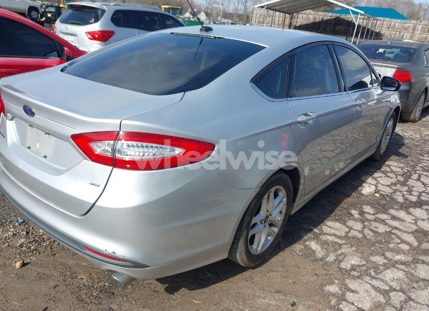 Photo 4 of 2014 Ford Fusion SE (VIN 3FA6P0H73ER318263)