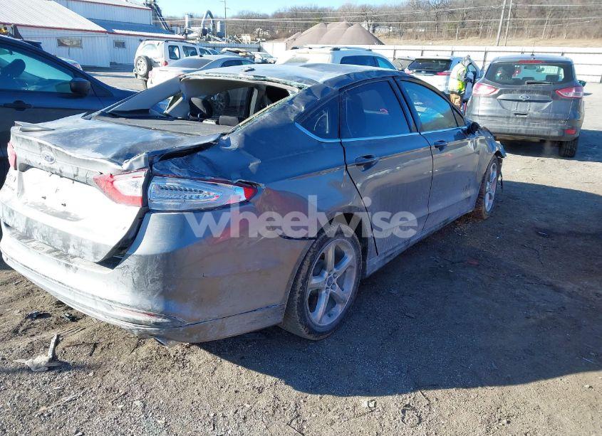 Photo 4 of 2014 Ford Fusion SE (VIN 3FA6P0H73ER379211)