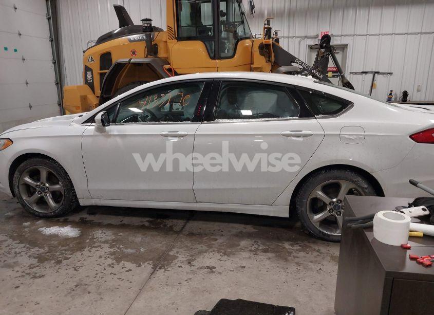 Photo 14 of 2015 Ford Fusion SE (VIN 3FA6P0H73FR137049)