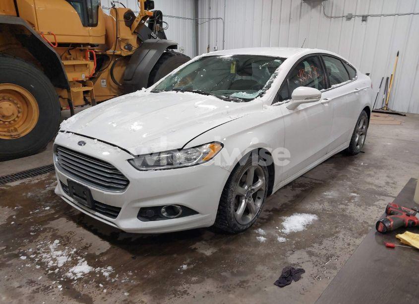 Photo 2 of 2015 Ford Fusion SE (VIN 3FA6P0H73FR137049)