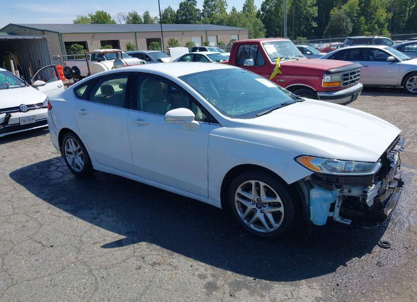 2015 Ford Fusion SE (VIN 3FA6P0H73FR152697) main photo