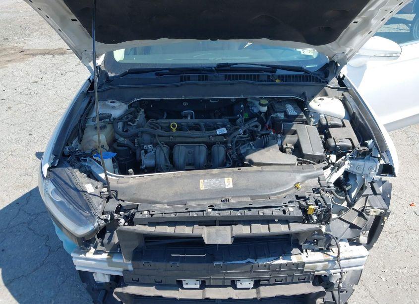 Photo 10 of 2015 Ford Fusion SE (VIN 3FA6P0H73FR152697)