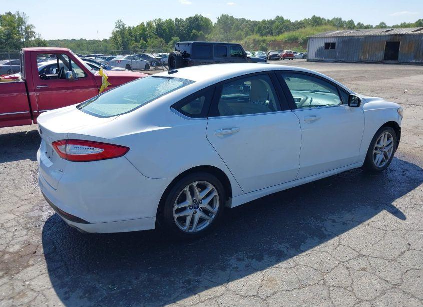 Photo 4 of 2015 Ford Fusion SE (VIN 3FA6P0H73FR152697)