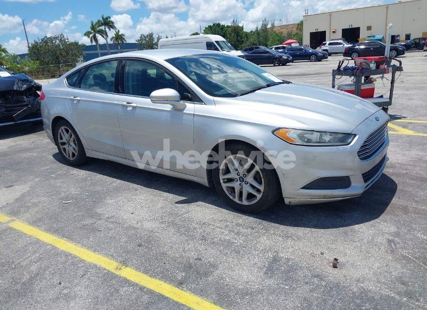 2015 Ford Fusion SE (VIN 3FA6P0H73FR164042) main photo
