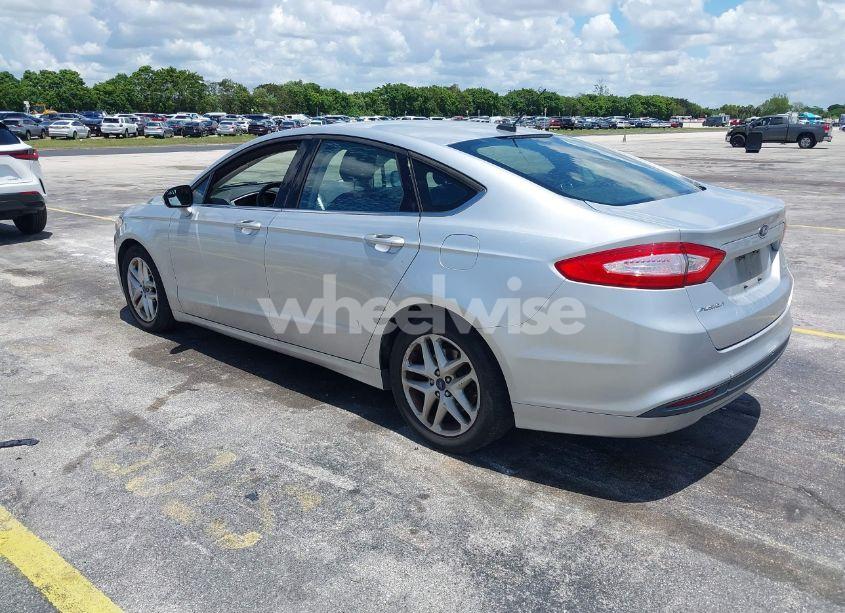 Photo 3 of 2015 Ford Fusion SE (VIN 3FA6P0H73FR164042)