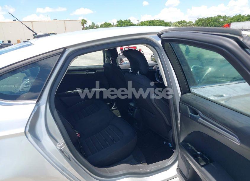 Photo 8 of 2015 Ford Fusion SE (VIN 3FA6P0H73FR164042)