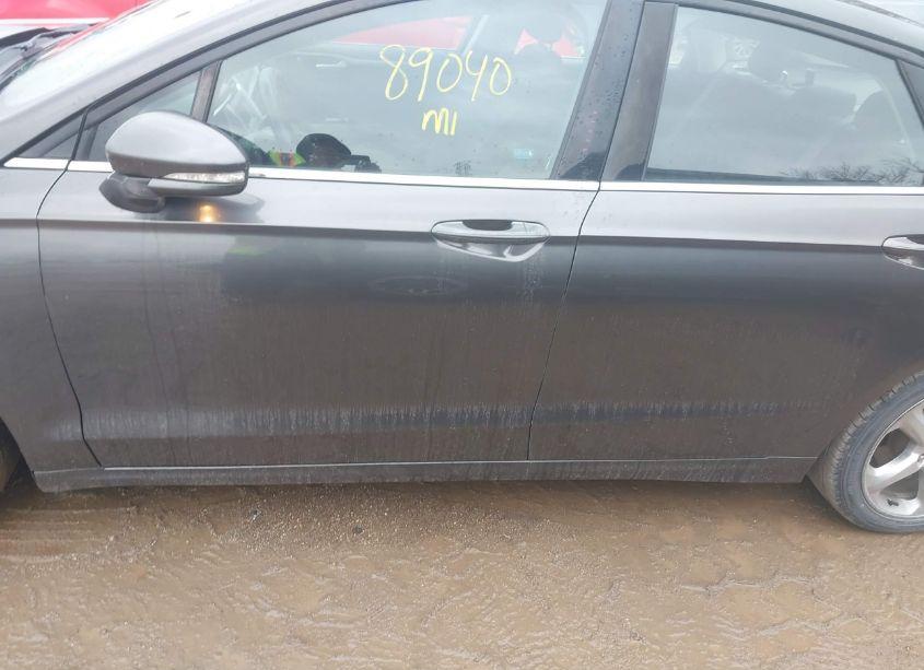 Photo 15 of 2015 Ford Fusion SE (VIN 3FA6P0H73FR222859)