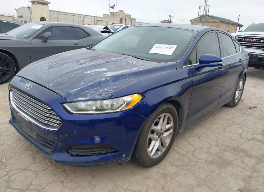 Photo 2 of 2015 Ford Fusion SE (VIN 3FA6P0H73FR243226)