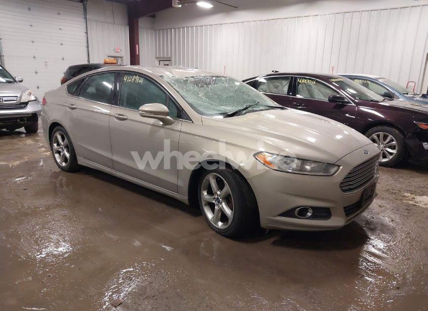 2015 Ford Fusion SE (VIN 3FA6P0H73FR262410) main photo