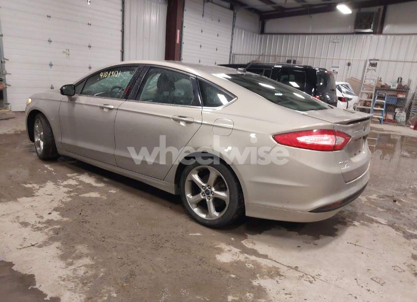Photo 3 of 2015 Ford Fusion SE (VIN 3FA6P0H73FR262410)