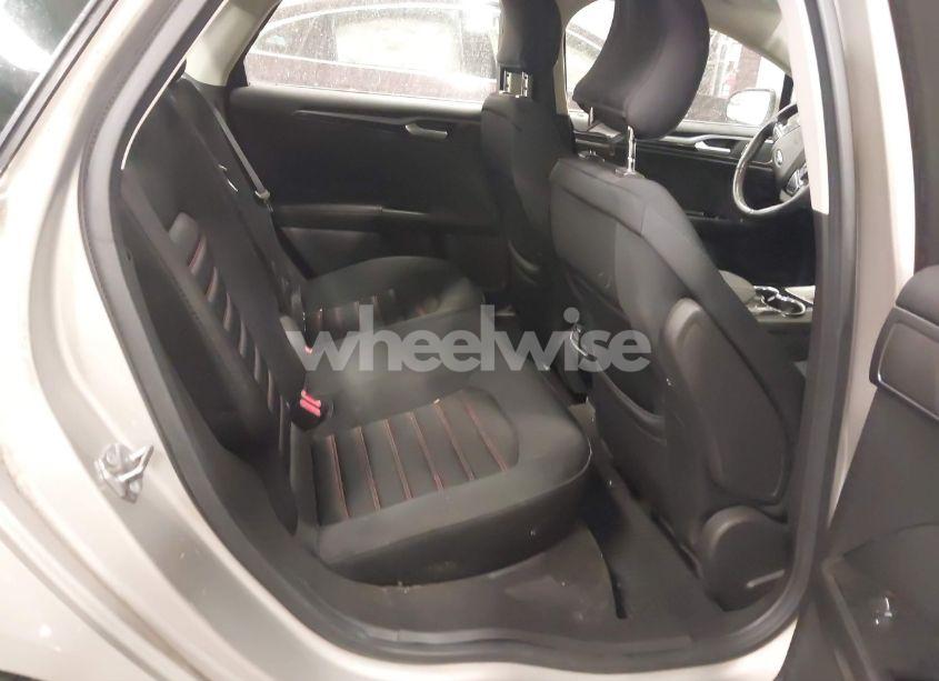 Photo 8 of 2015 Ford Fusion SE (VIN 3FA6P0H73FR262410)