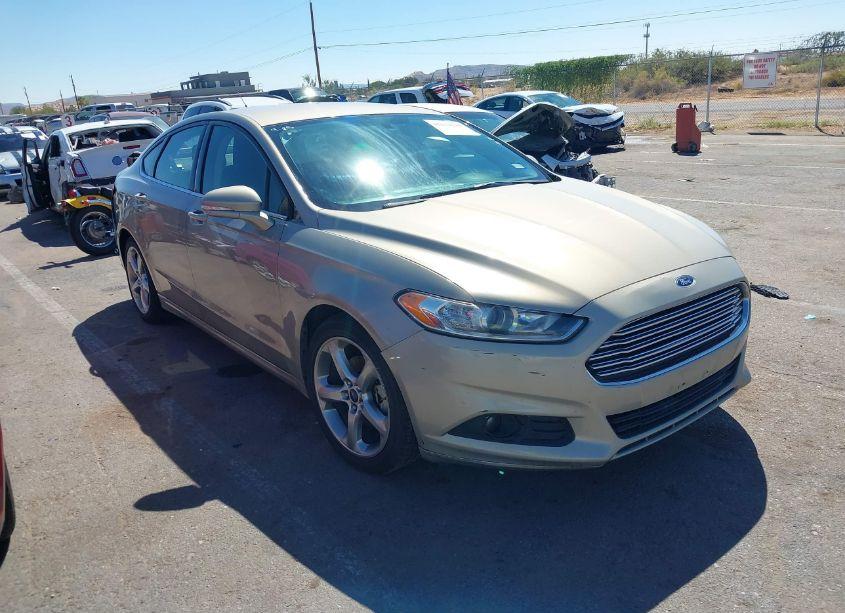 2015 Ford Fusion SE (VIN 3FA6P0H73FR304719) main photo