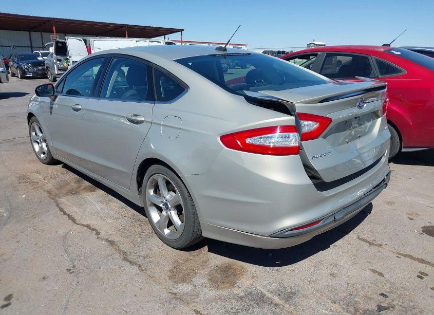 Photo 3 of 2015 Ford Fusion SE (VIN 3FA6P0H73FR304719)