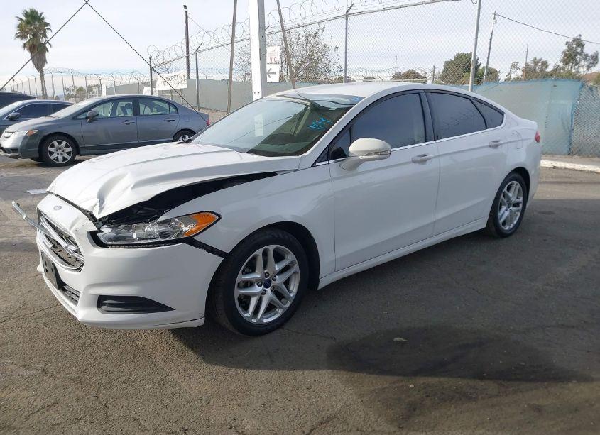 Photo 2 of 2015 Ford Fusion SE (VIN 3FA6P0H73FR306843)
