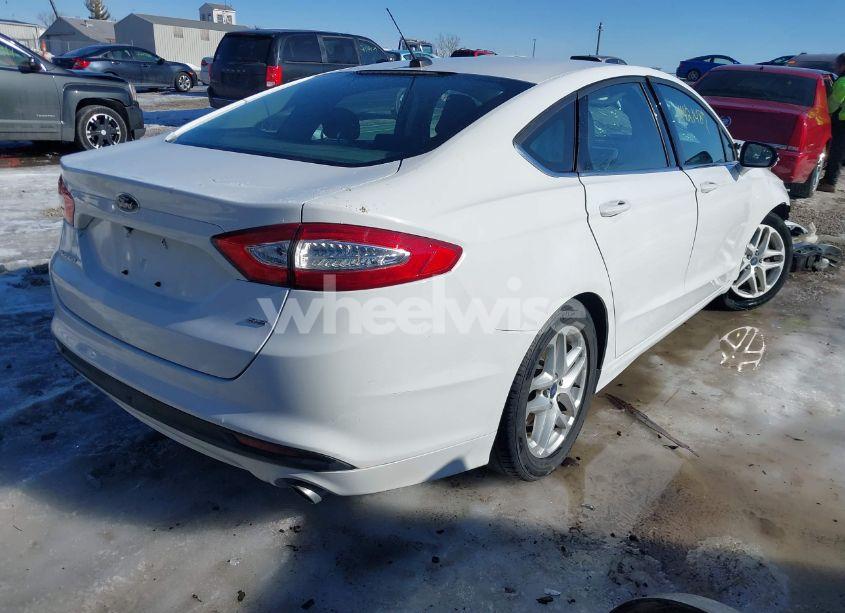 Photo 4 of 2016 Ford Fusion SE (VIN 3FA6P0H73GR112962)