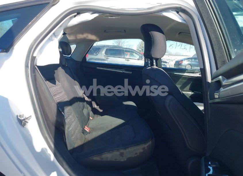 Photo 8 of 2016 Ford Fusion SE (VIN 3FA6P0H73GR112962)