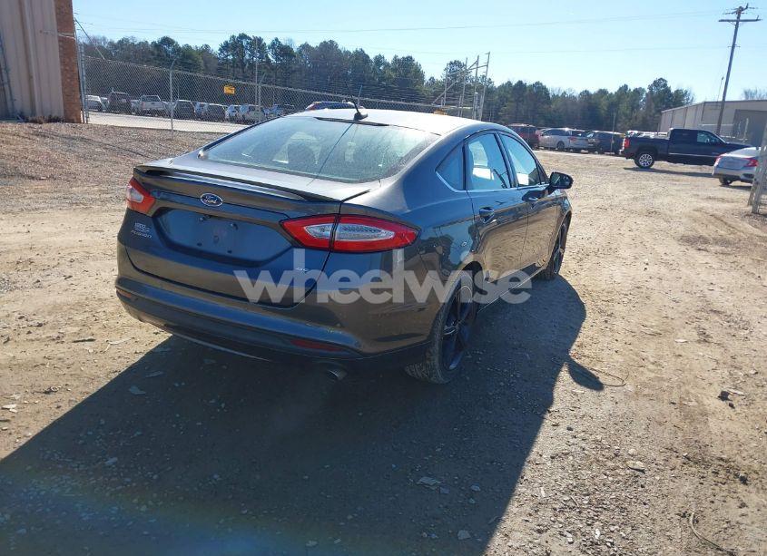 Photo 4 of 2016 Ford Fusion SE (VIN 3FA6P0H73GR141023)