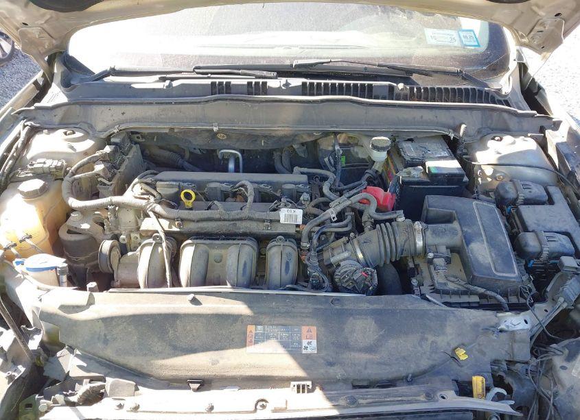 Photo 10 of 2016 Ford Fusion SE (VIN 3FA6P0H73GR151633)