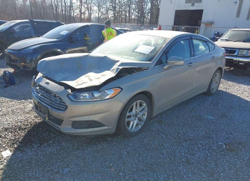 Photo 2 of 2016 Ford Fusion SE (VIN 3FA6P0H73GR151633)