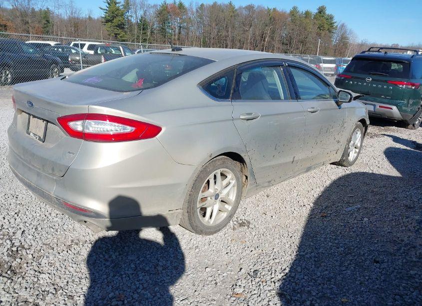 Photo 4 of 2016 Ford Fusion SE (VIN 3FA6P0H73GR151633)