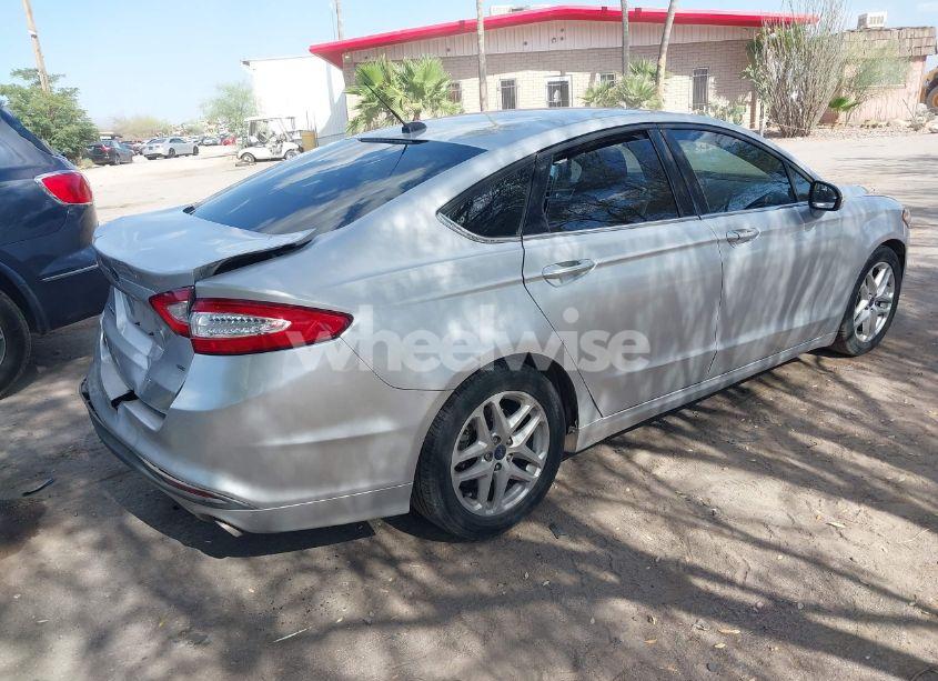 Photo 4 of 2016 Ford Fusion SE (VIN 3FA6P0H73GR158808)