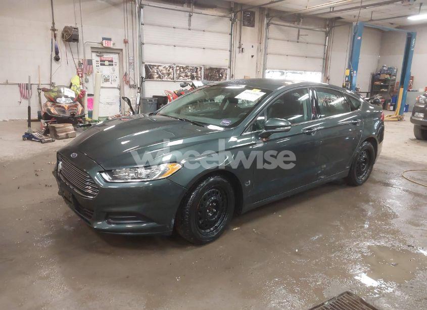 Photo 2 of 2016 Ford Fusion SE (VIN 3FA6P0H73GR209126)