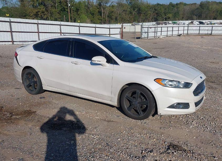 2016 Ford Fusion SE (VIN 3FA6P0H73GR222412) main photo