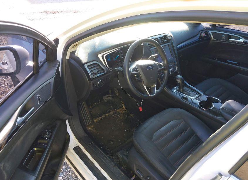 Photo 20 of 2016 Ford Fusion SE (VIN 3FA6P0H73GR222412)