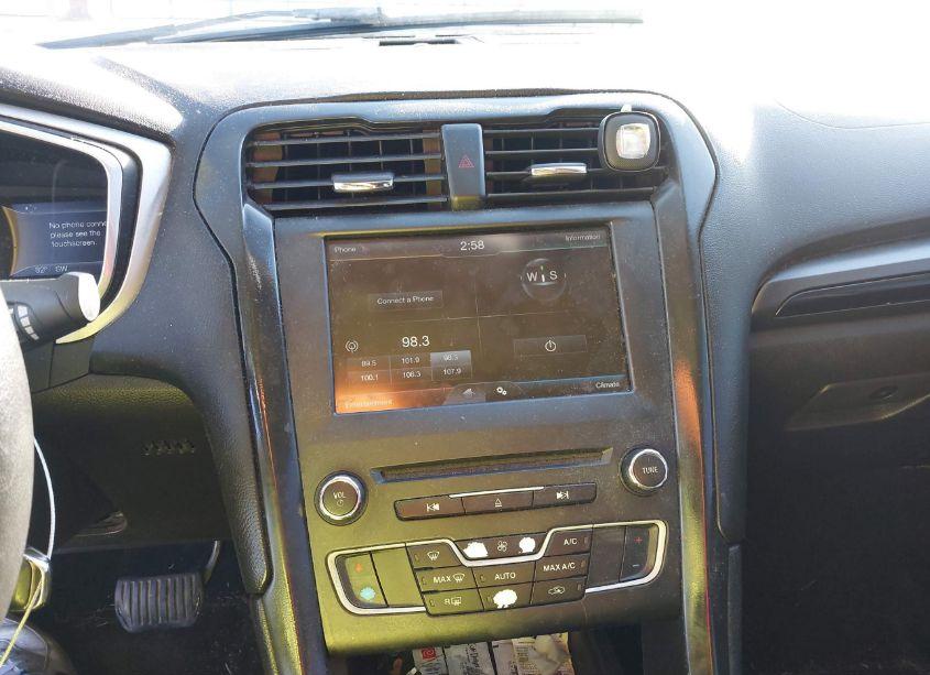 Photo 21 of 2016 Ford Fusion SE (VIN 3FA6P0H73GR222412)