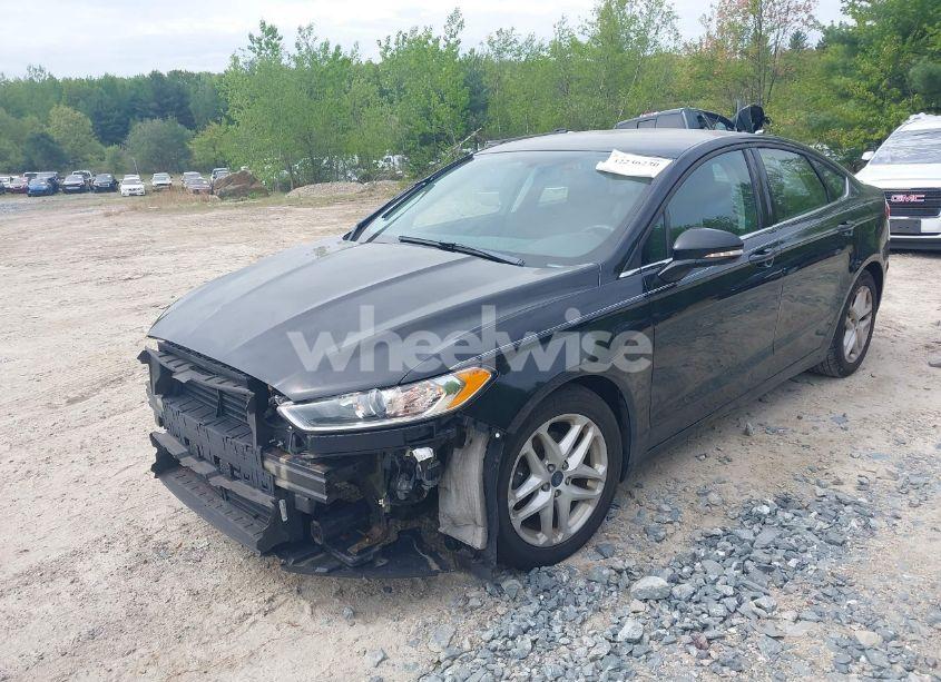 Photo 2 of 2016 Ford Fusion SE (VIN 3FA6P0H73GR240795)