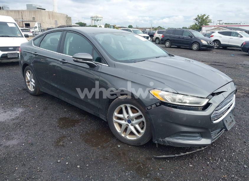 2016 Ford Fusion SE (VIN 3FA6P0H73GR294534) main photo